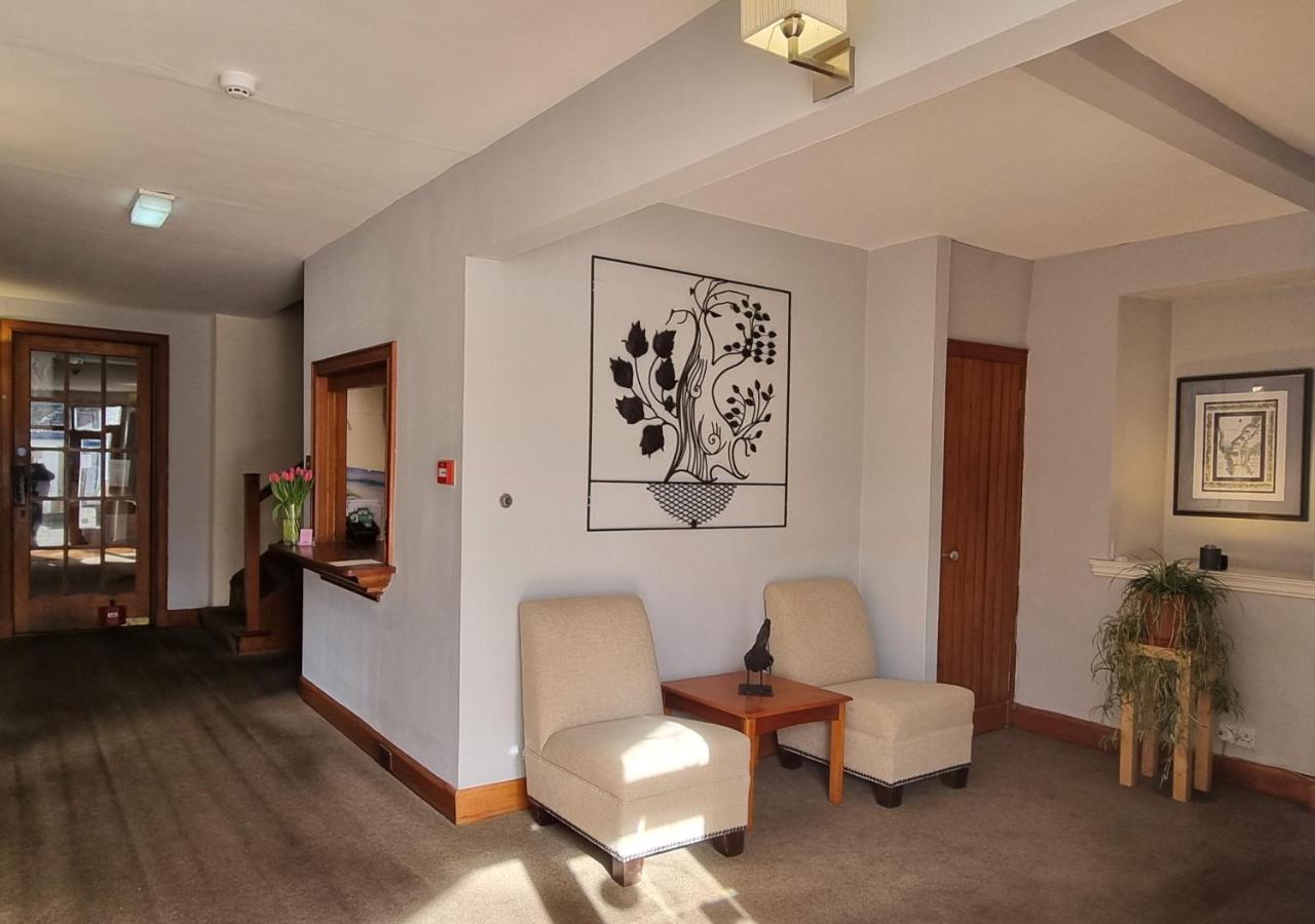 The Four Seasons Hotel photo 4