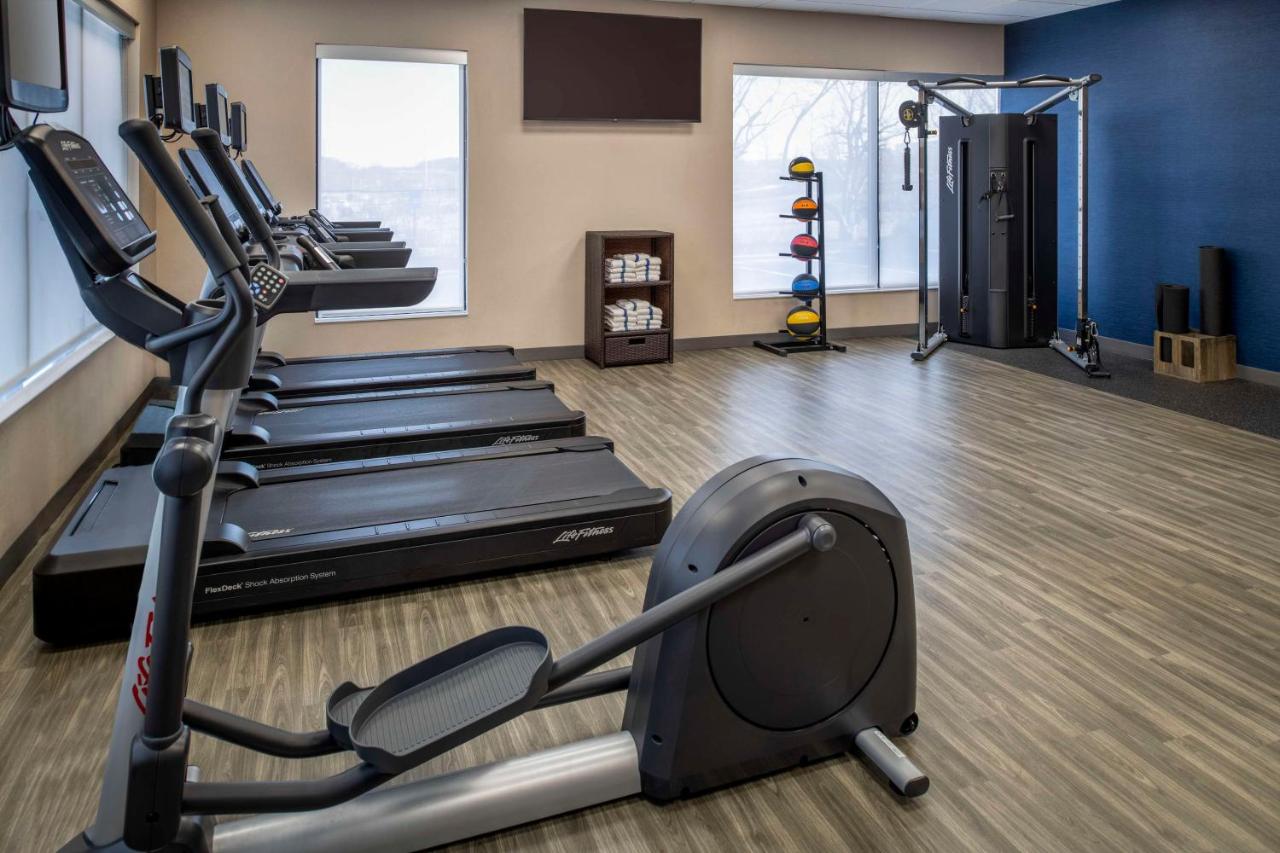 Hampton Inn Long Island/Commack photo 4