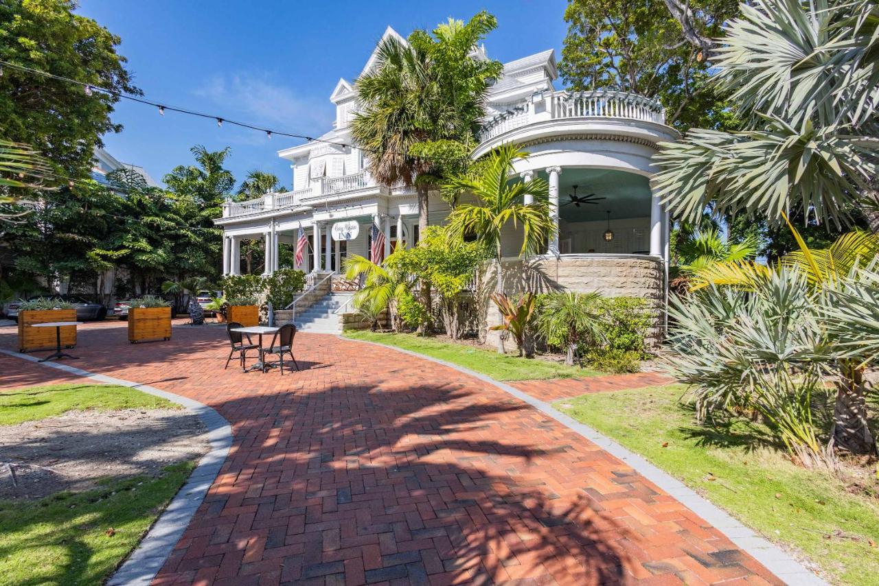 Classic King- Curry Mansion with Heated Pool! photo 4