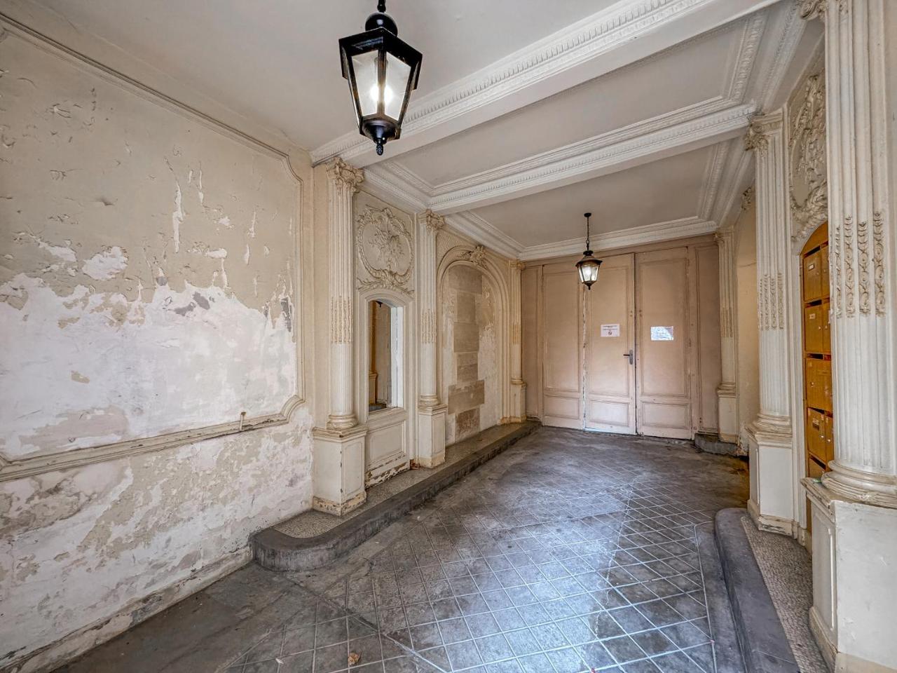 PARISIAN HOME l MARAIS photo 2