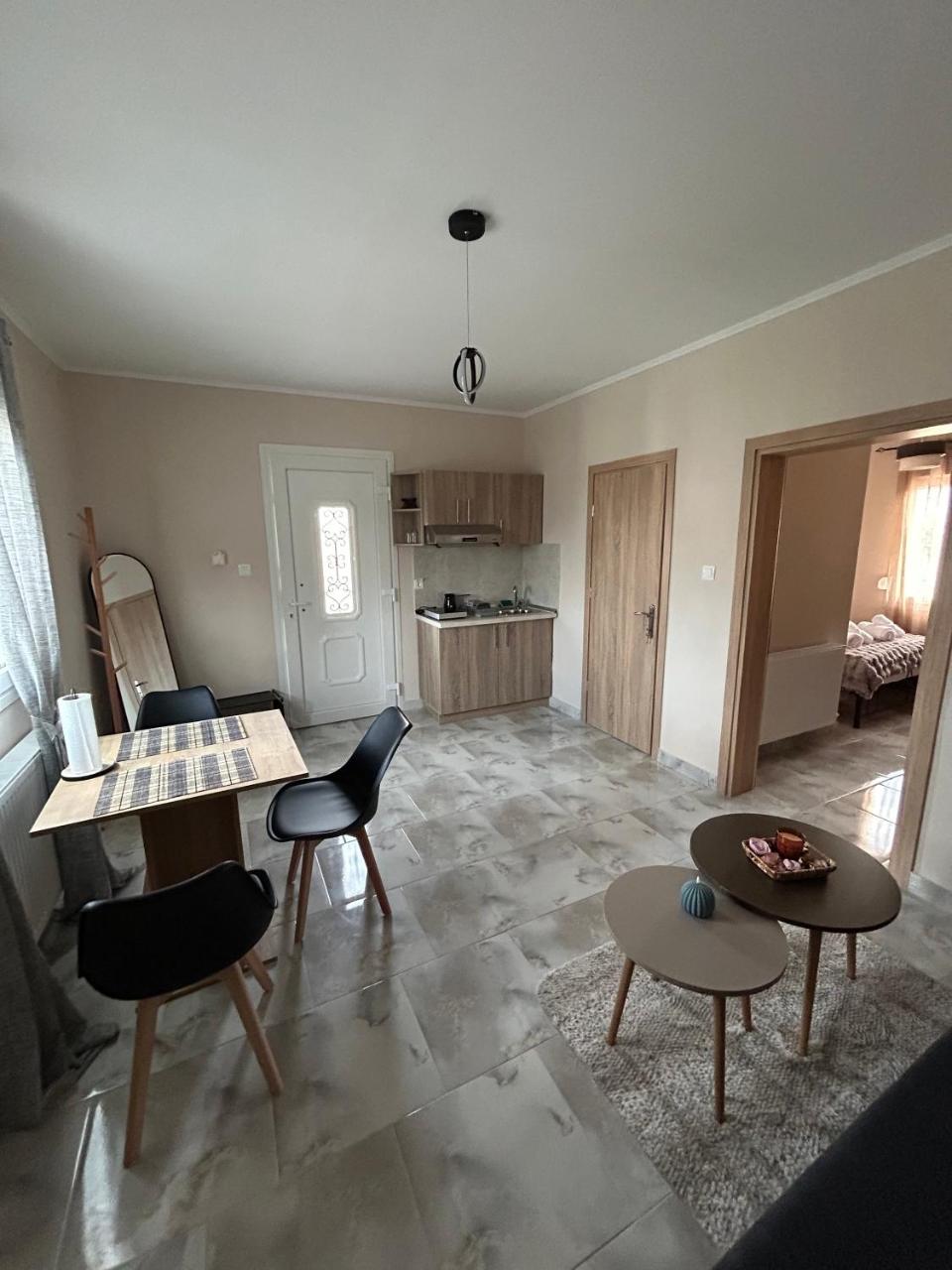Elysian Apartments - 4