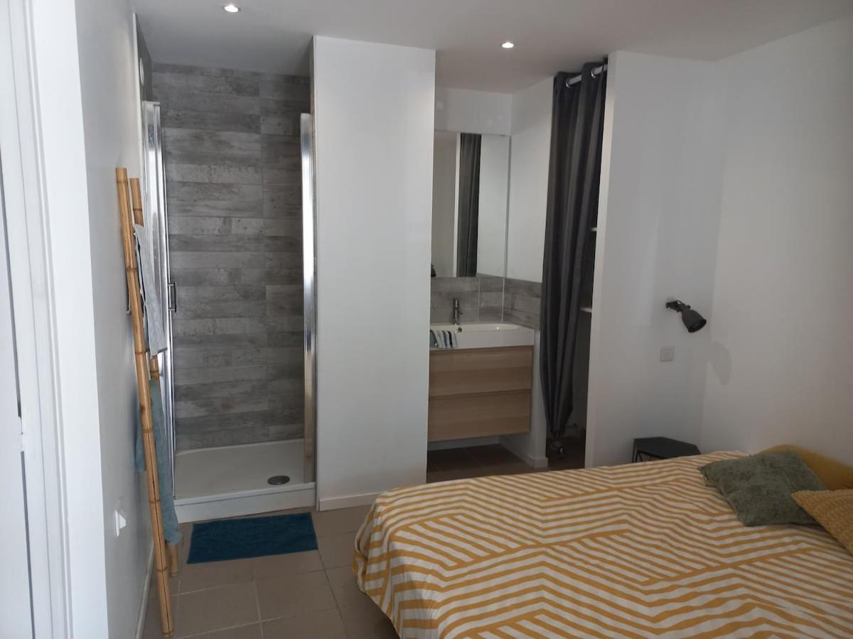 Large studio near medieval city - 3
