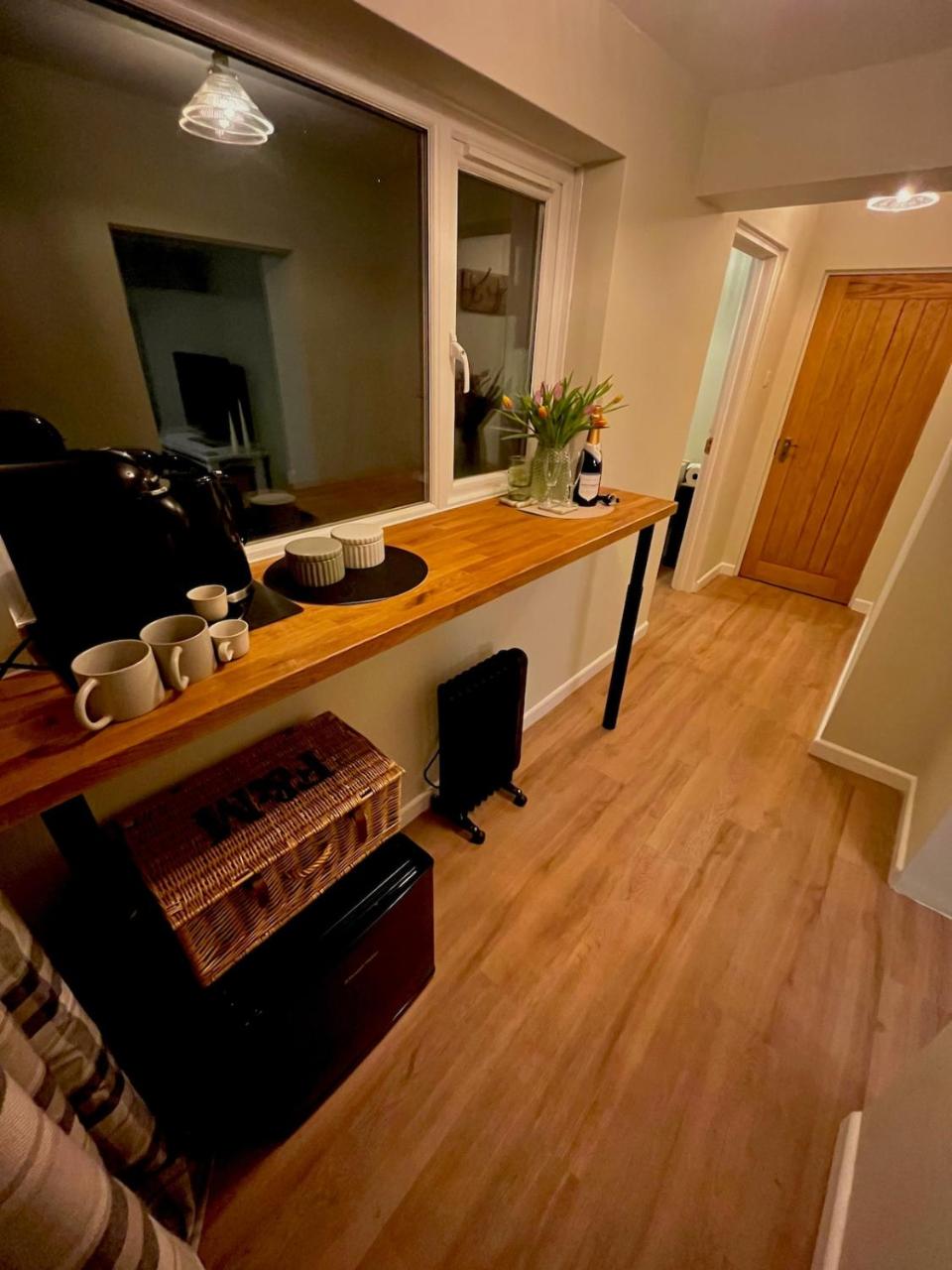 The Room Next Door- Boutique room in the Cotswolds - 6