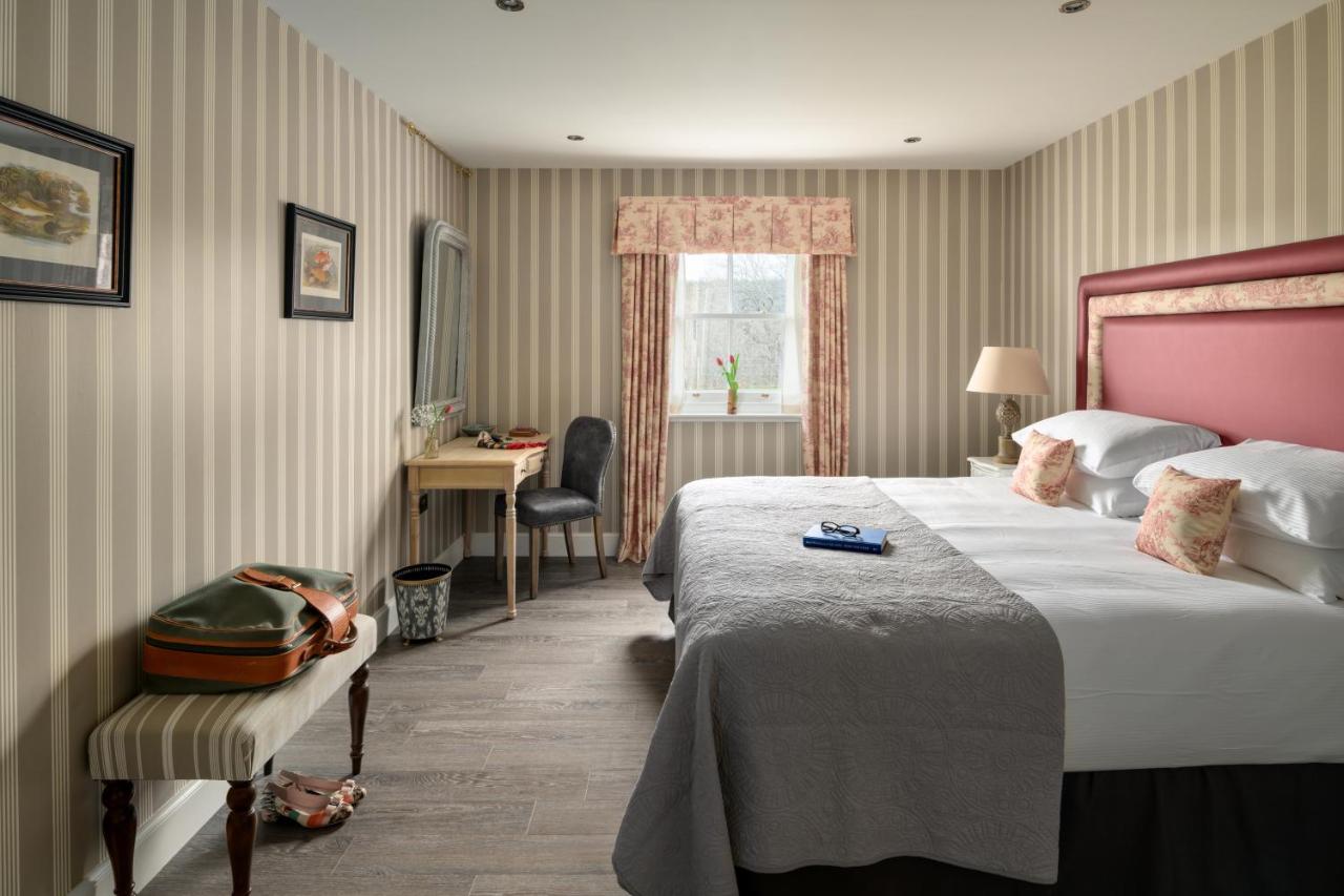 Photo - Meikleour Arms Hotel & Restaurant