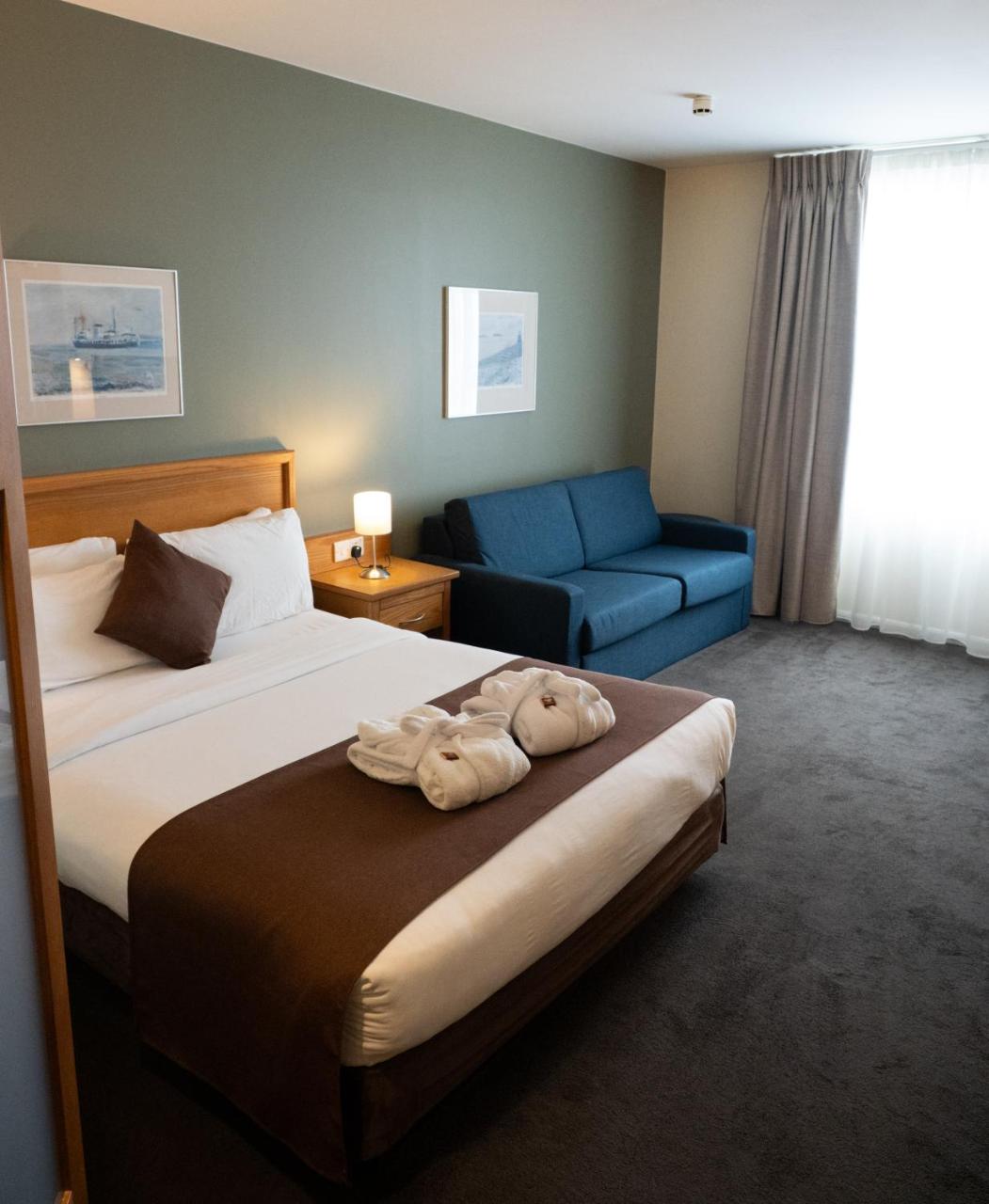 Photo - Future Inn Cardiff Bay