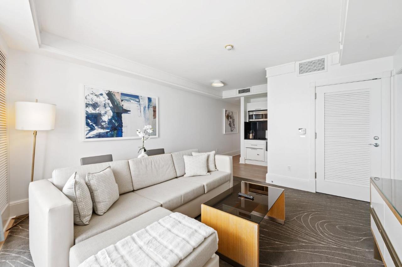 Oceanfront Ritz-Carlton 1 Bedroom Luxury Residence - 5
