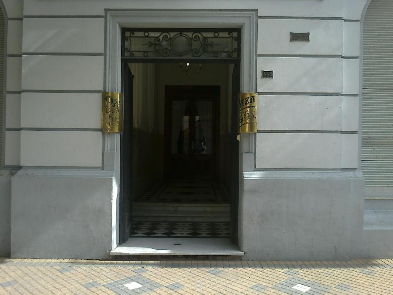 Hotel Plaza Tres Arroyos photo 4