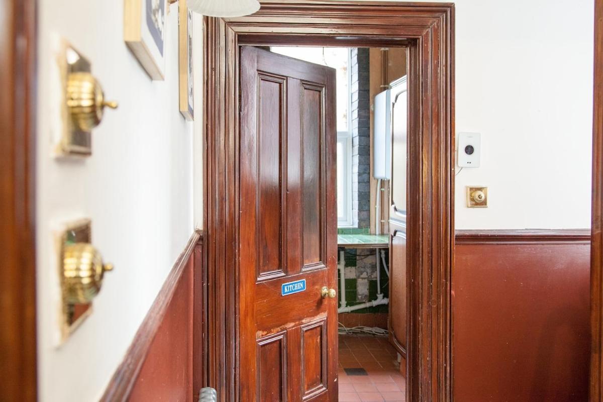 Victorian Elegance at Kingscliffe, Sleeps 17 - 6