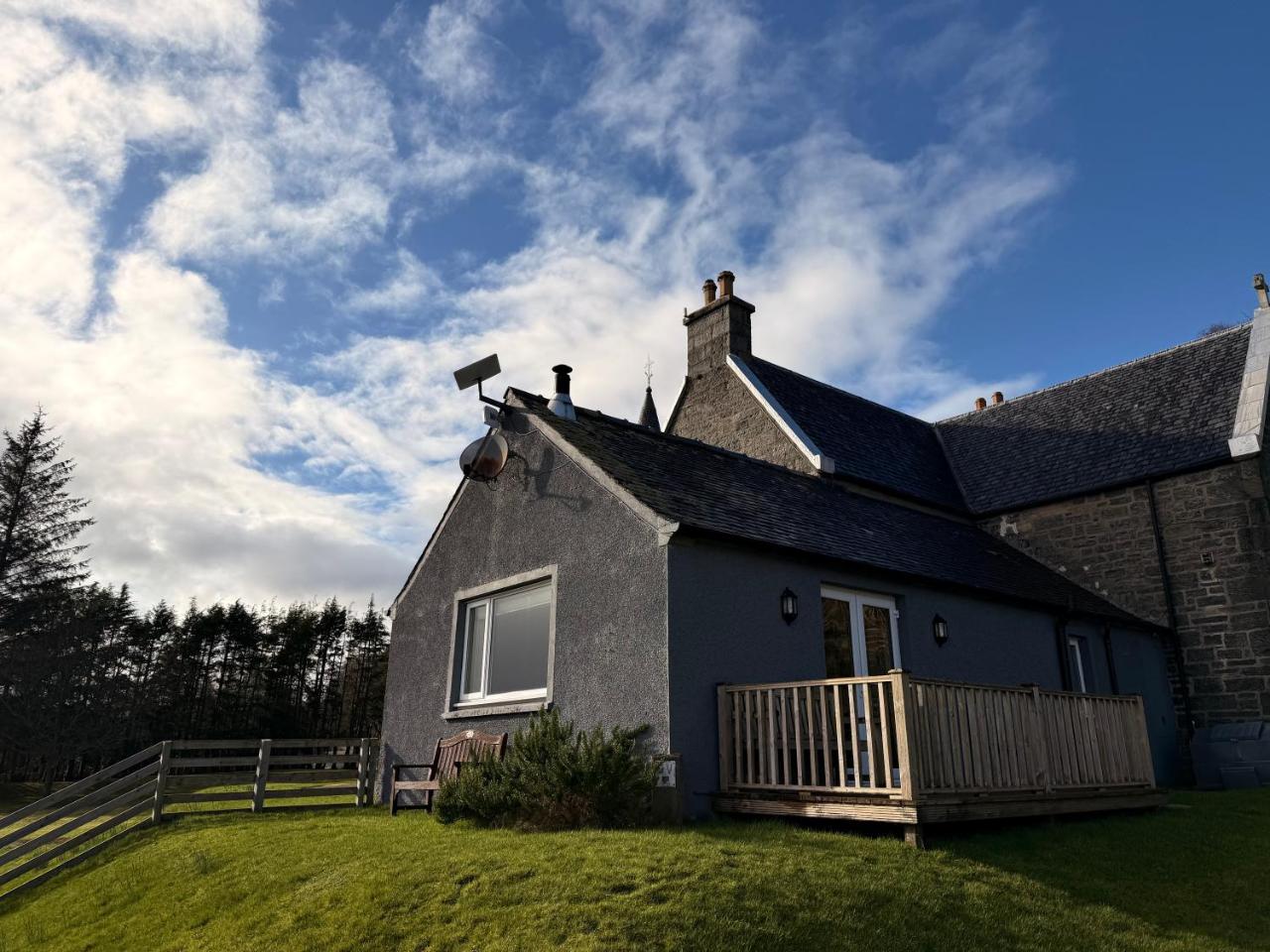 Loch Morar Private Suite - 4