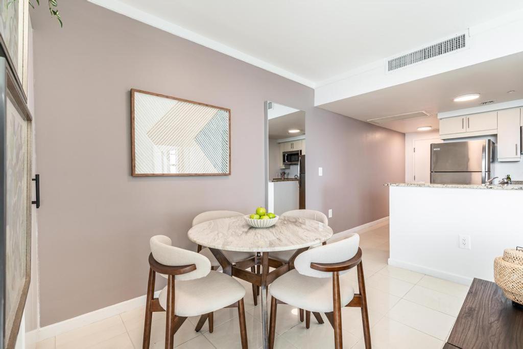 Bay View Beauty 1 Bedroom condo in Coconut Grove Parking Included - 5