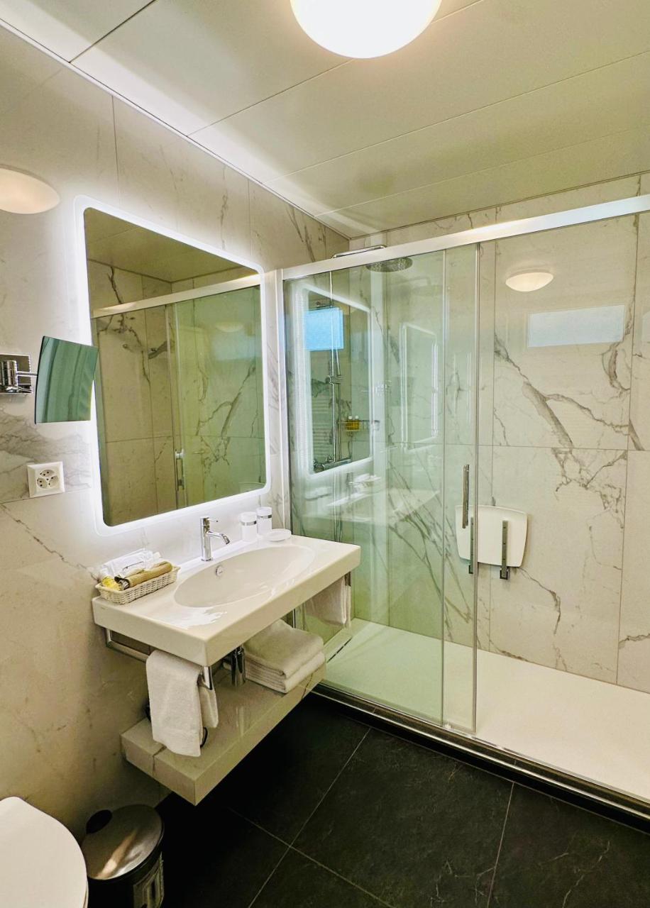 Best Western Hotel Bellevue Au Lac photo 2
