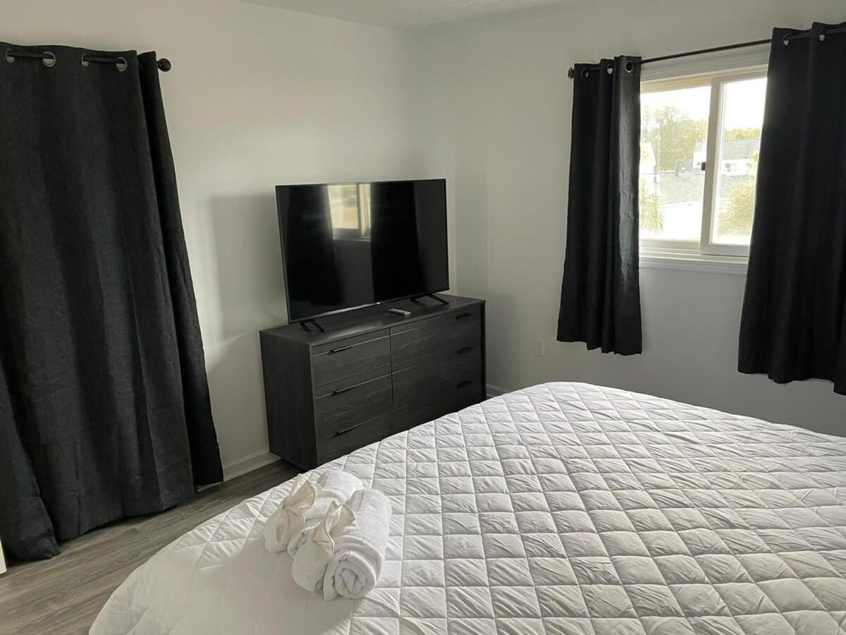 #H Beautiful condo minutes from the beach photo 2