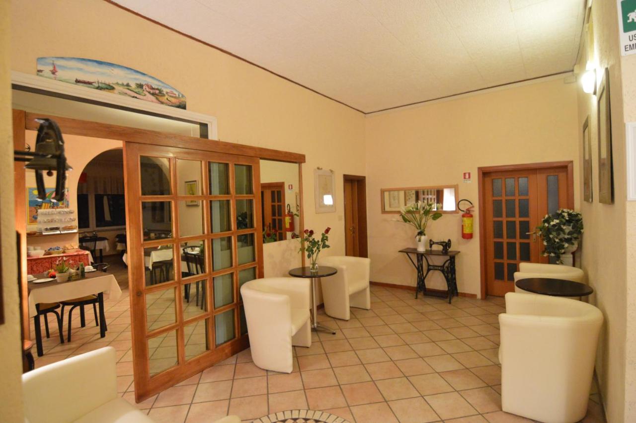 Hotel VistaMare Viserba photo 4