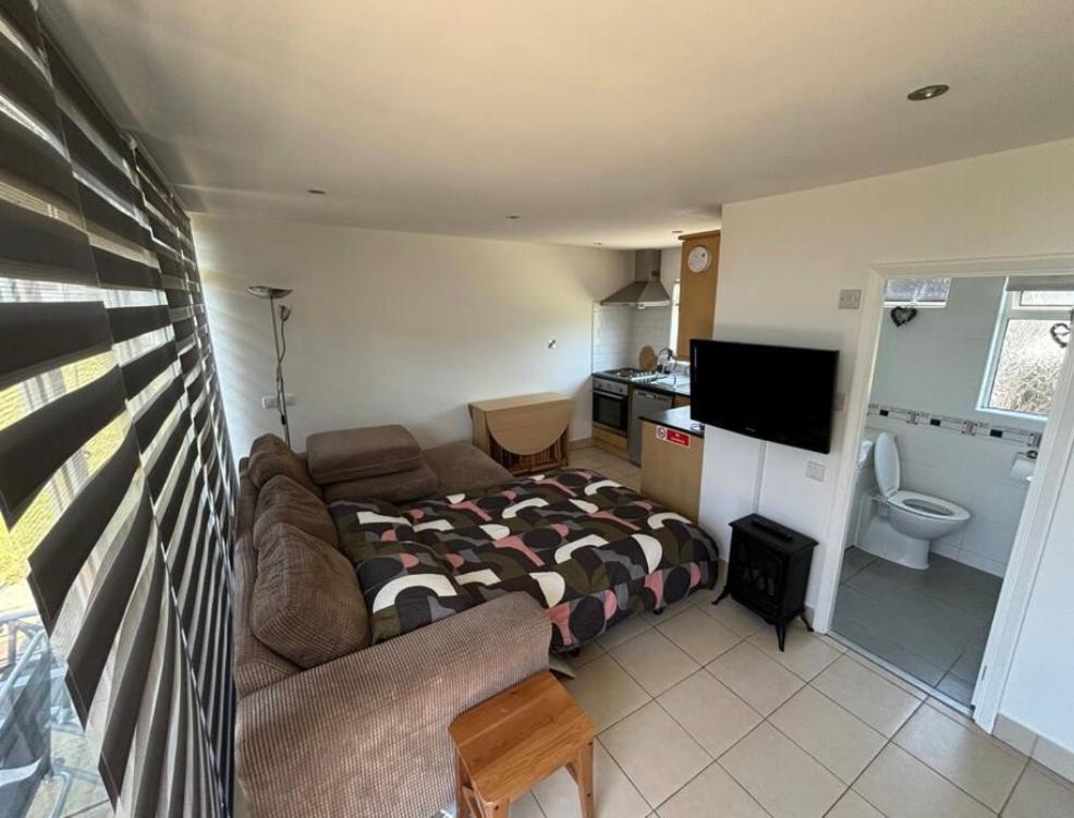 Granada, 2 bedroom chalet with onsite pool and bar - 4