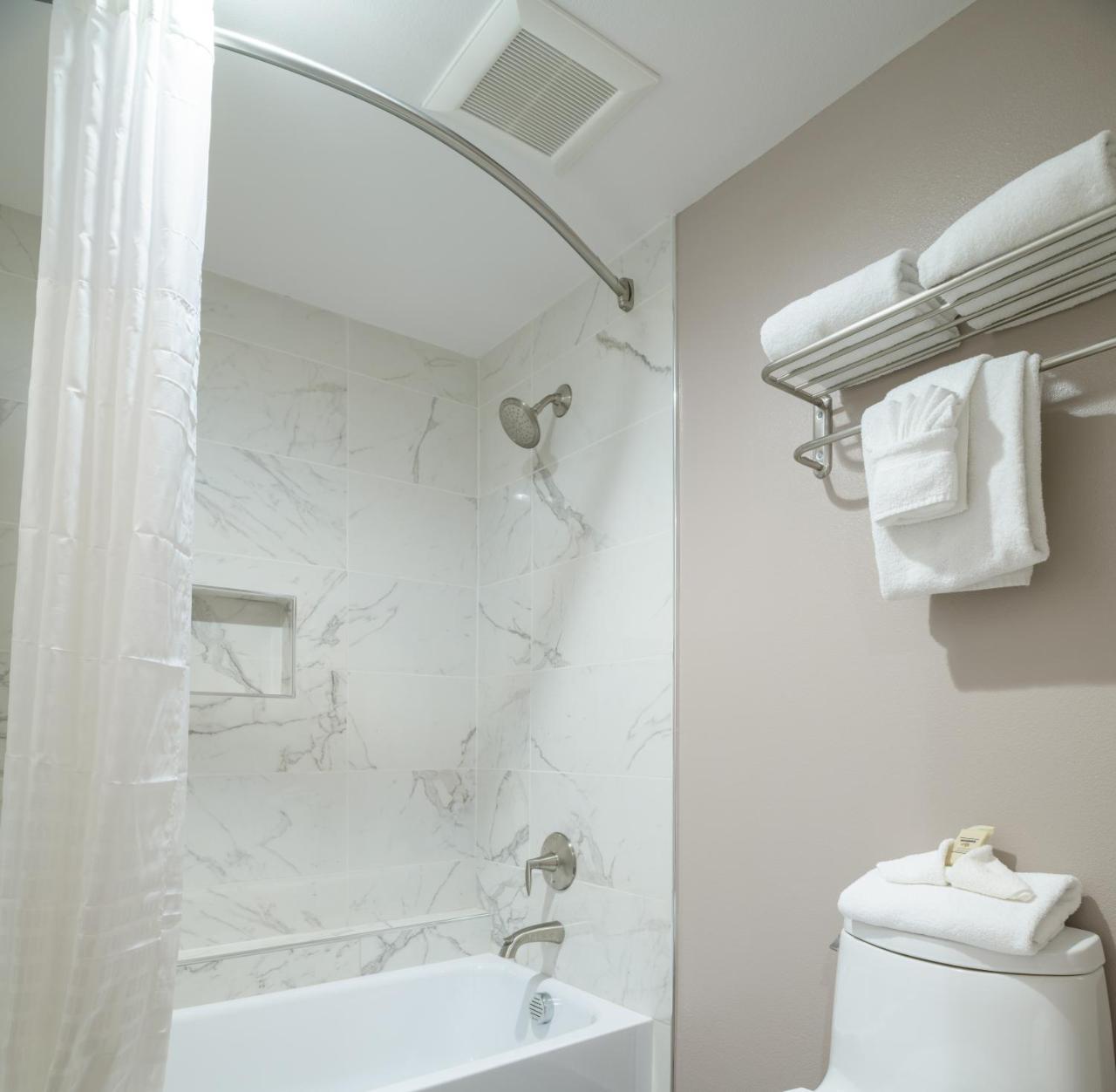 Woodcrest Hotel Cupertino photo 4