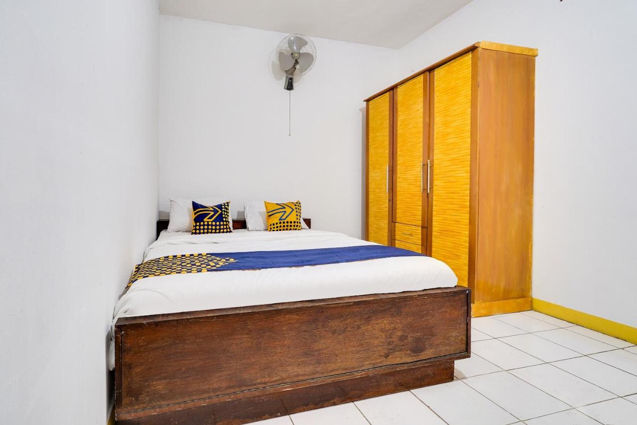 Foto - OYO 91546 Dewi Sudirman Homestay