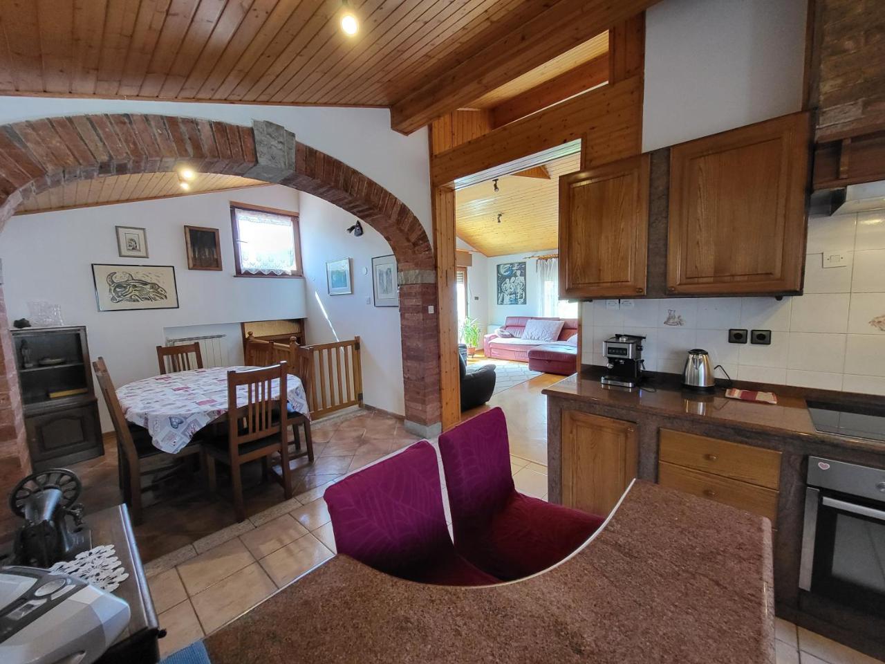 Apartma ob meji - 2