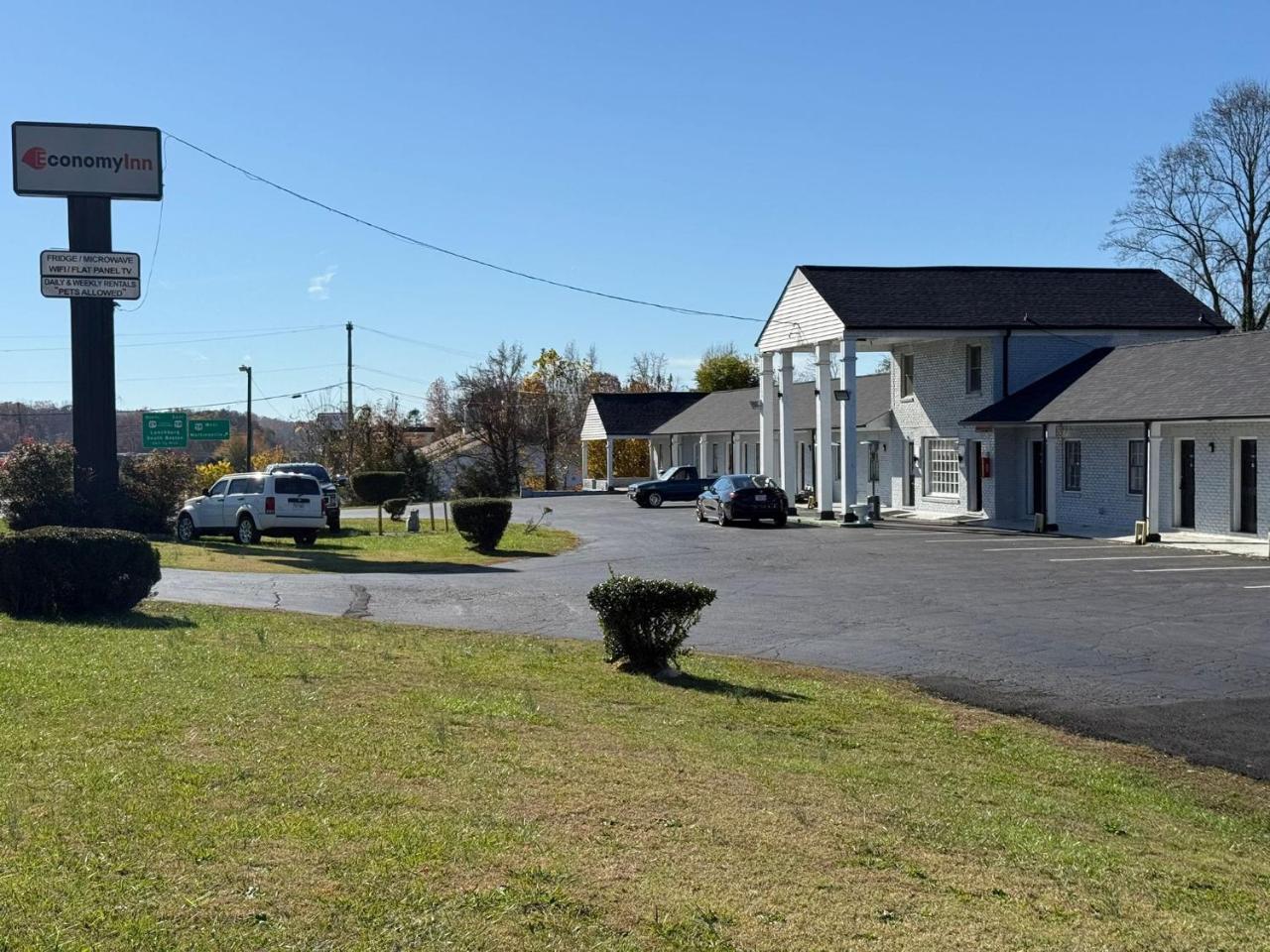 OYO Hotel Economy Inn US-29 Danville photo 2