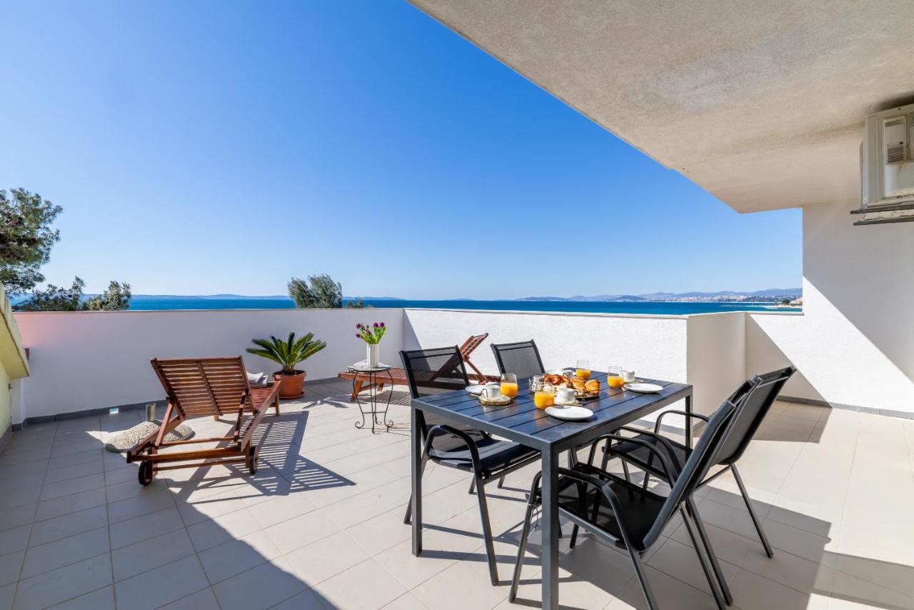 Villa Valamare -First Row to the Sea Restaurant - Family Atmosphere - 6