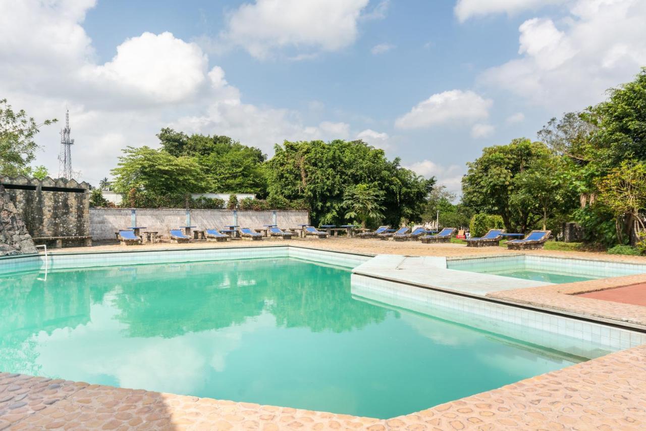 OYO Hotel Casa Blanca