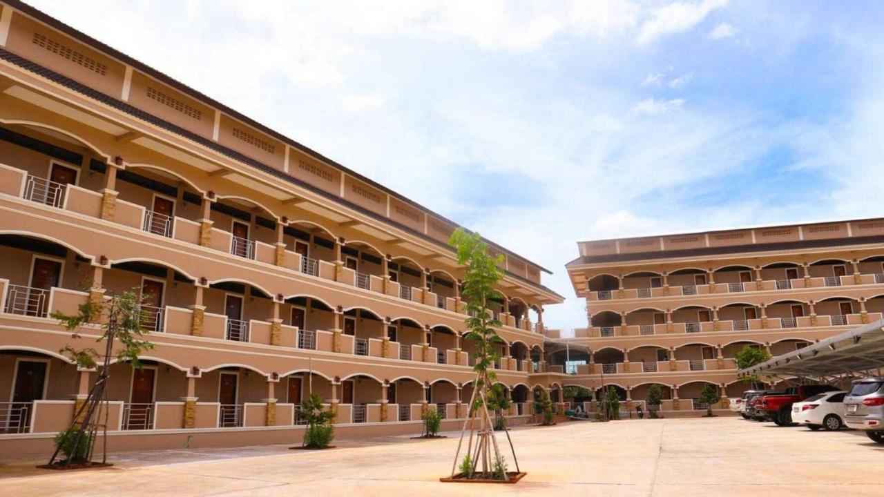 Capital O 75521 Sang Siri Apartment photo 4