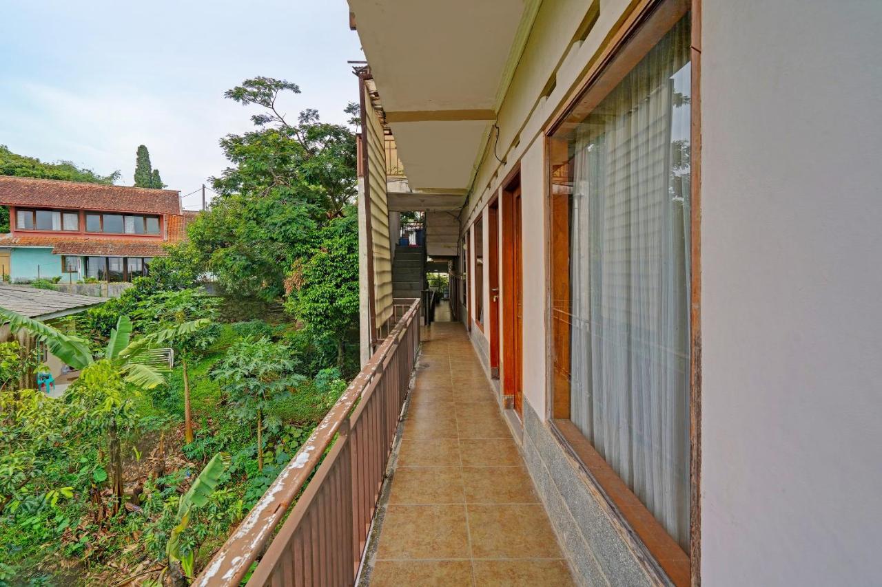Foto - Super OYO Capital O 91810 Hotel Balebat 2