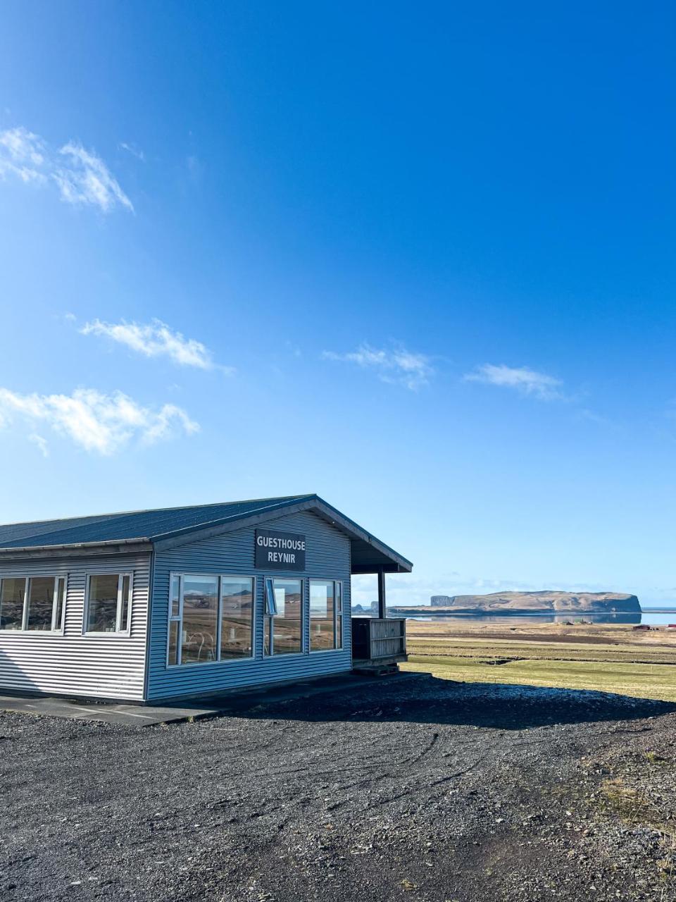 Guesthouse Reynir