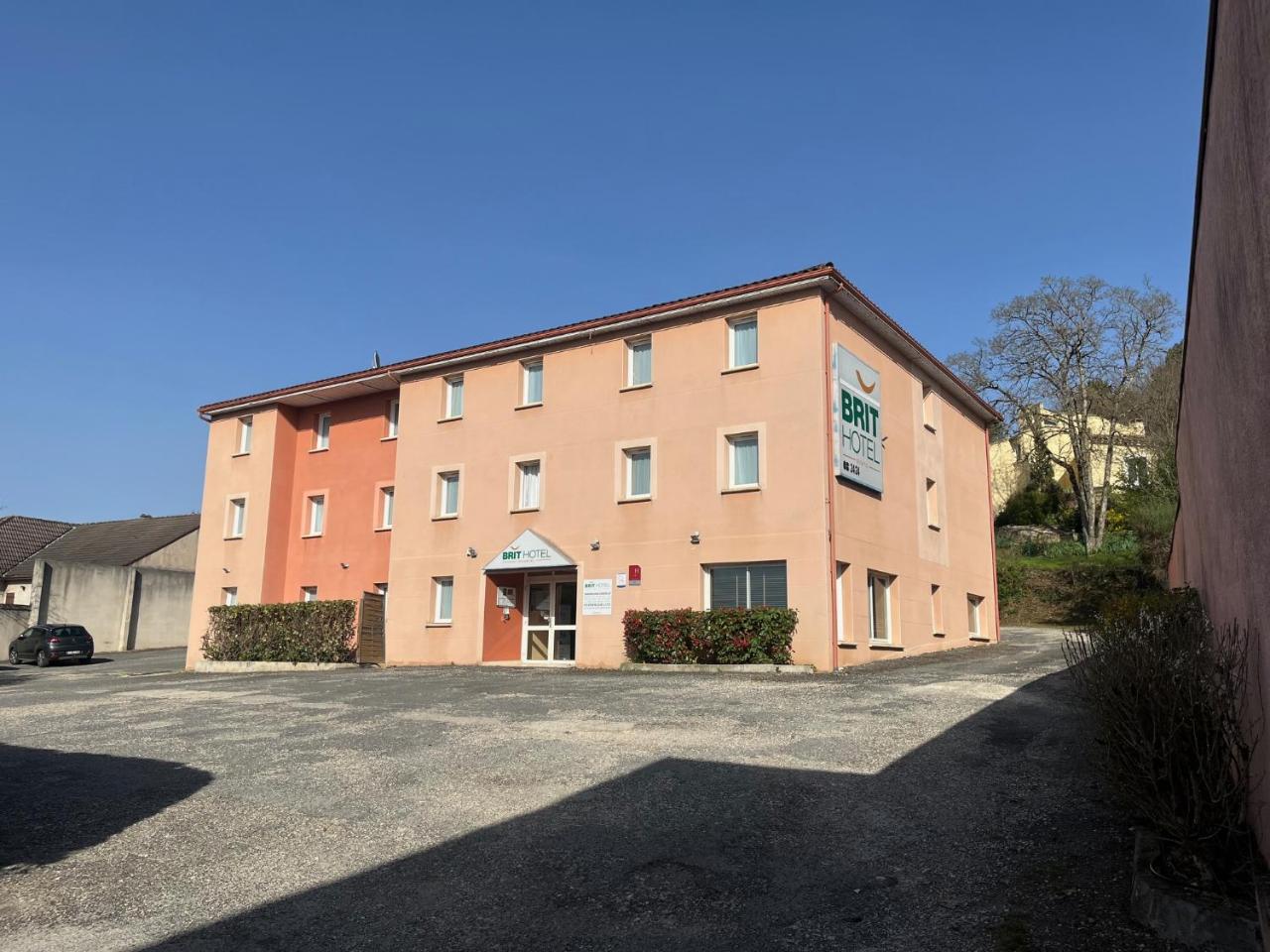 BRIT HOTEL Essentiel CAHORS Nord