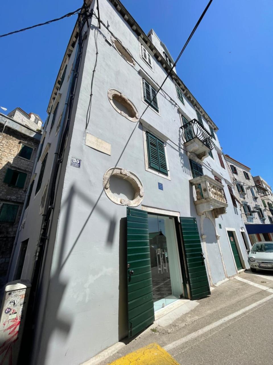 Apartments and Rooms Ille - 3