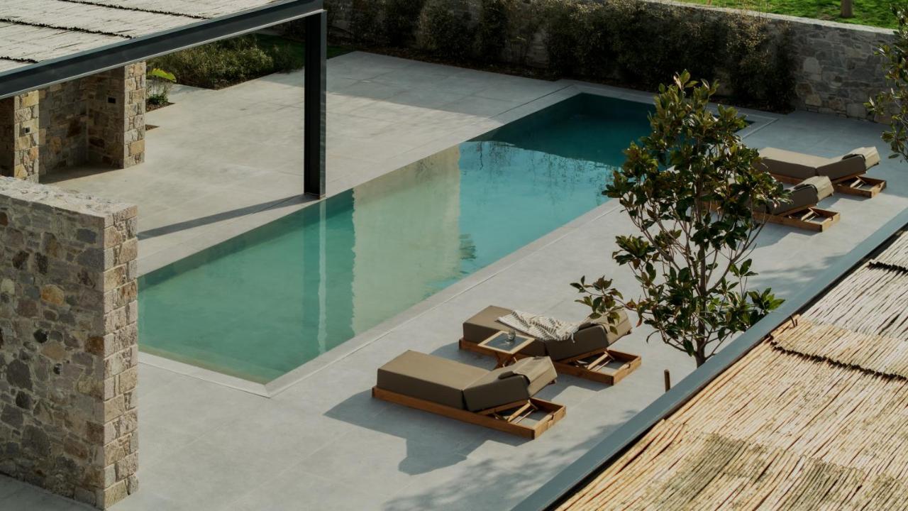 Barefoot Luxury Eressos Apartments - 3