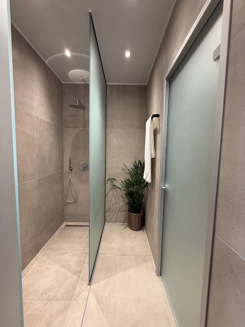 The Jax Luxury City Suites - 6