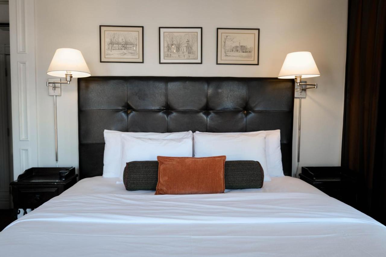 Dickson Street Inn - 5