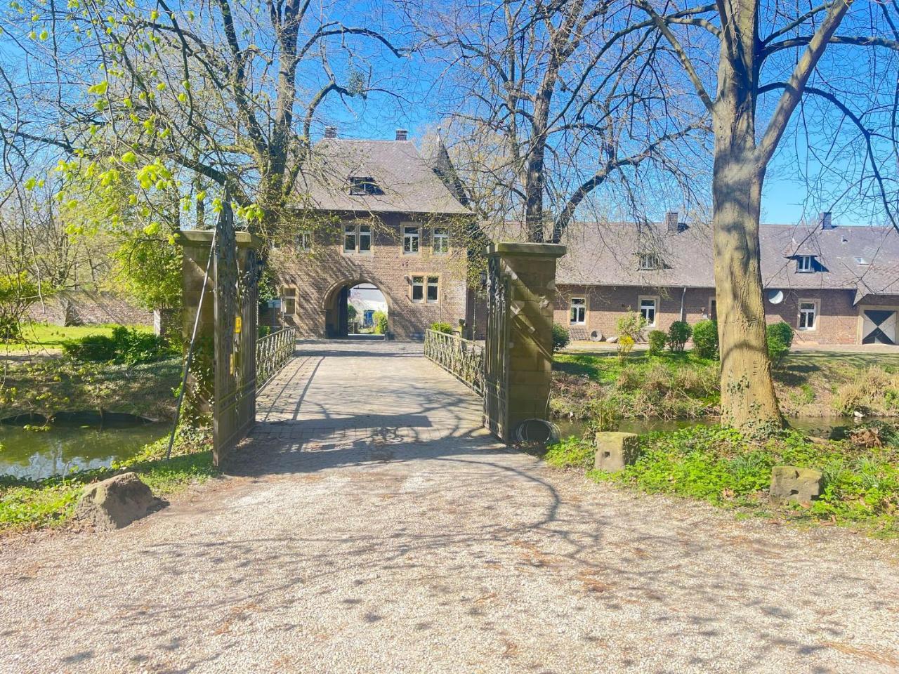Schloss Rimburg - Apartments & Ferienwohnungen - 6