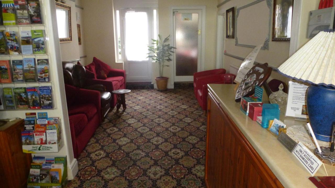 Whitehall Guest House photo 2