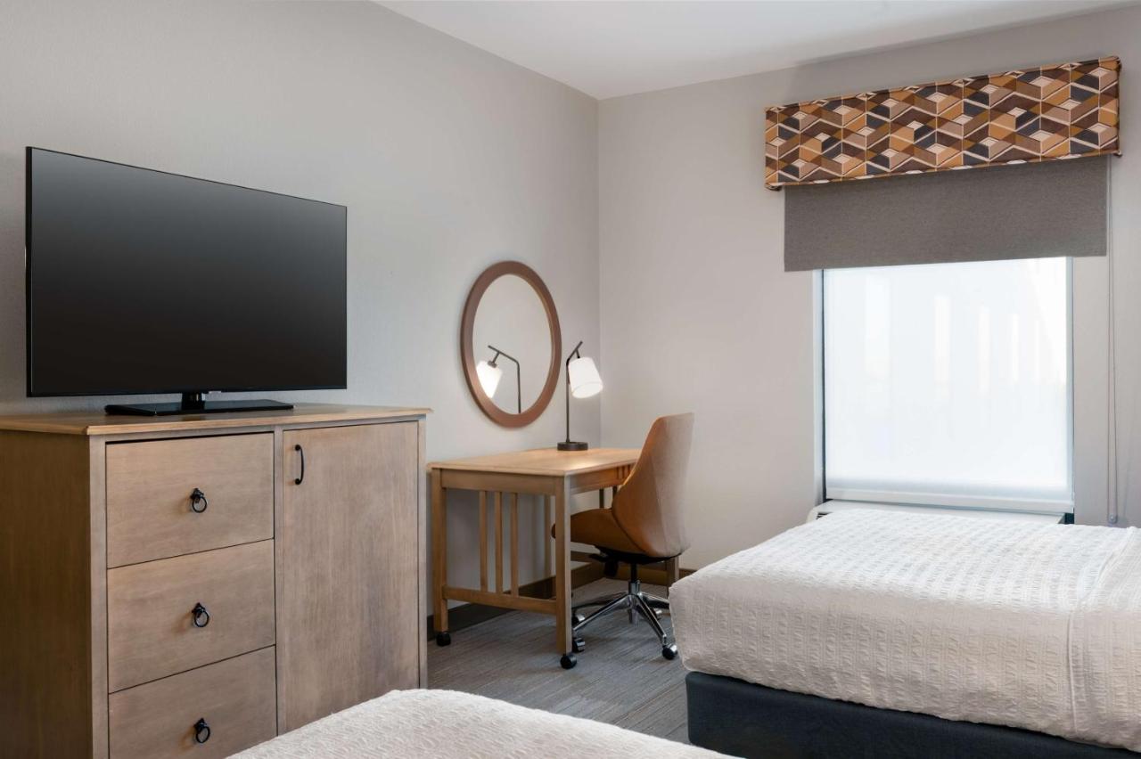 Hampton Inn & Suites Dodge City photo 3