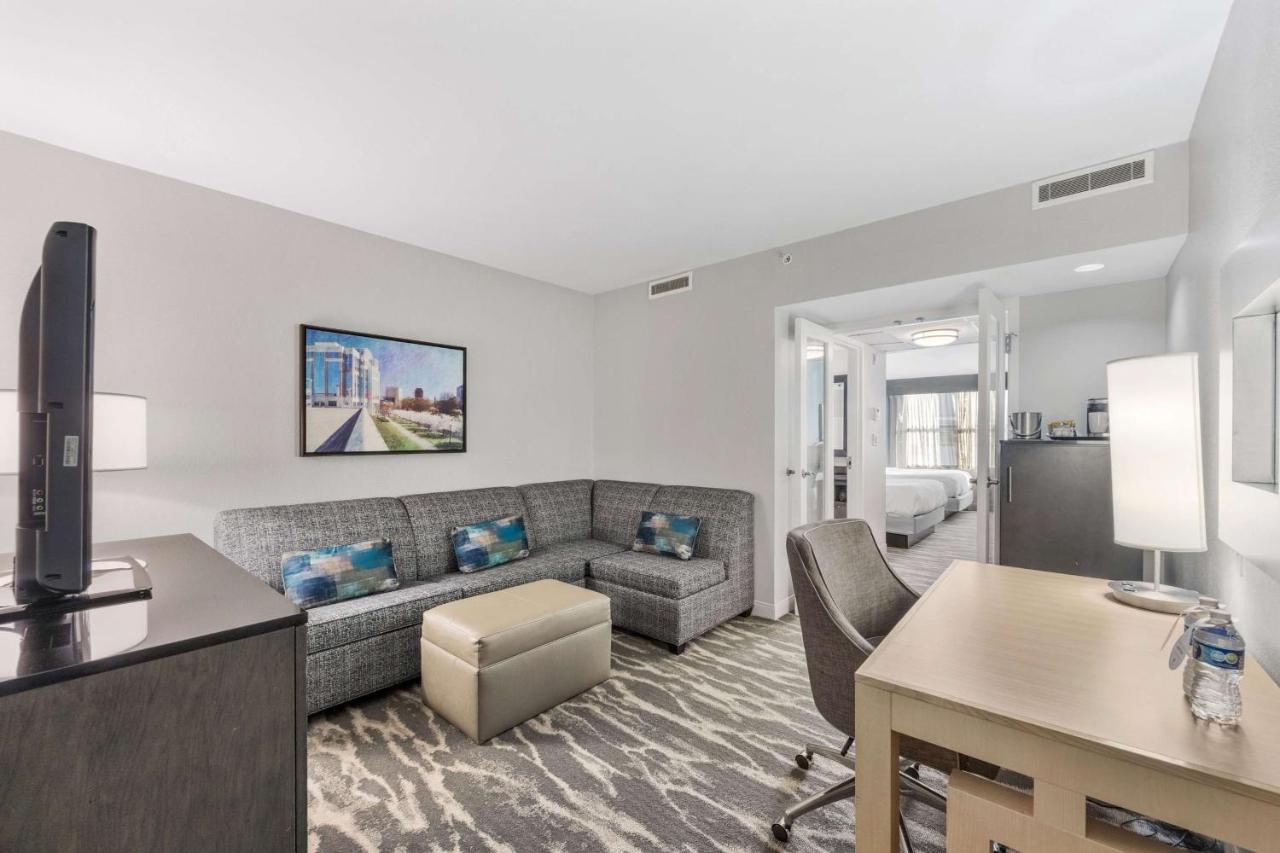 DoubleTree Suites by Hilton Hotel Huntsville South photo 2