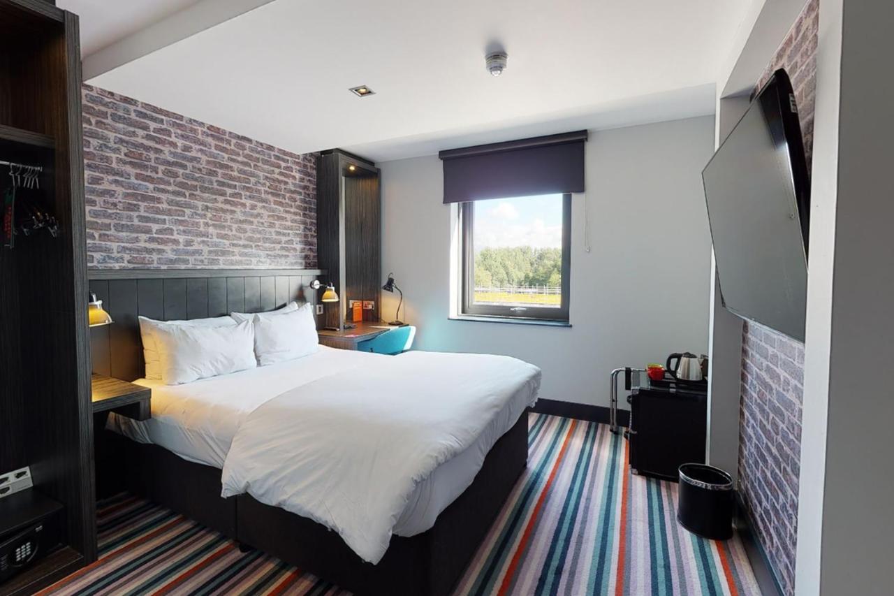 Village Hotel Edinburgh - 3
