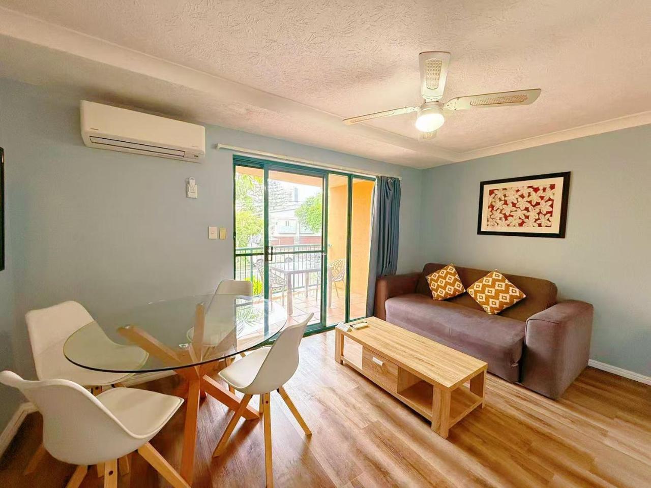 Karana Palms Resort photo 2