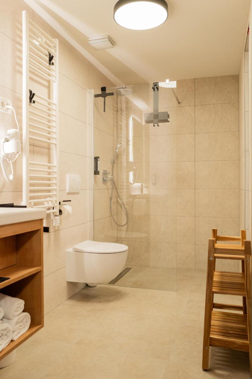 Hotel MANTOVA Vrhnika photo 4