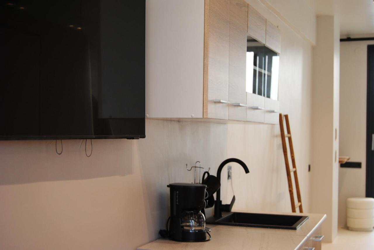 Vaios Luxury Apartments - 6