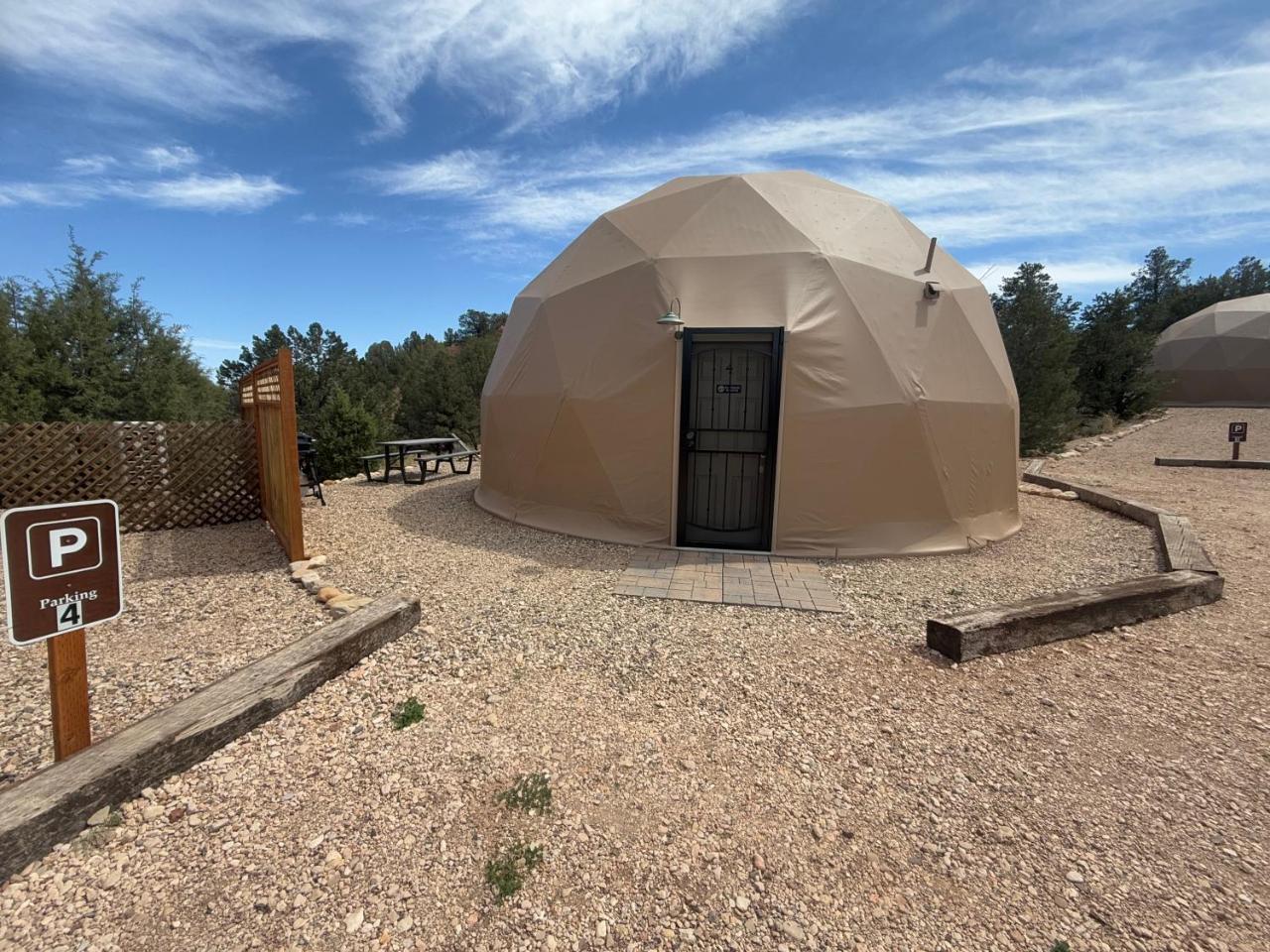 Bryce Glamp And Camp photo 3