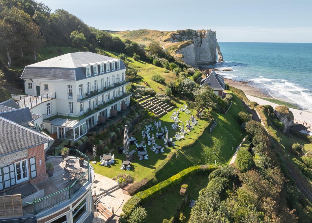 Dormy House