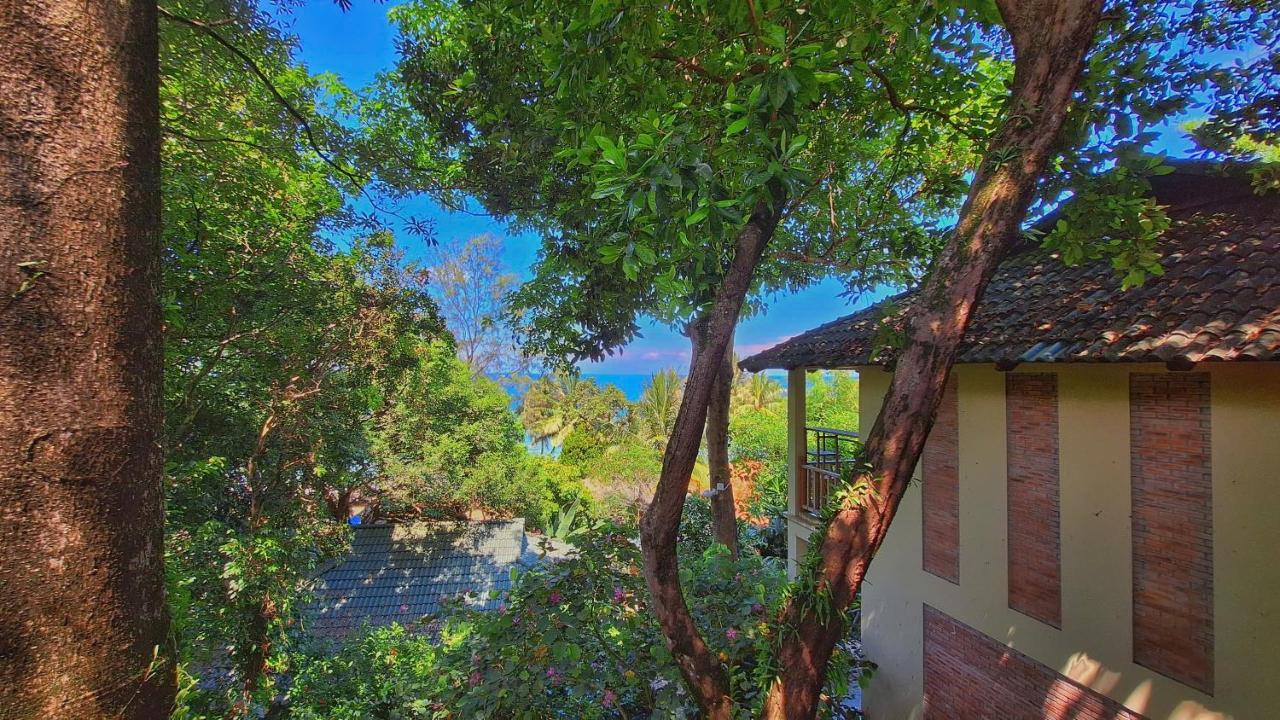 Ancarine Beach Resort photo 2