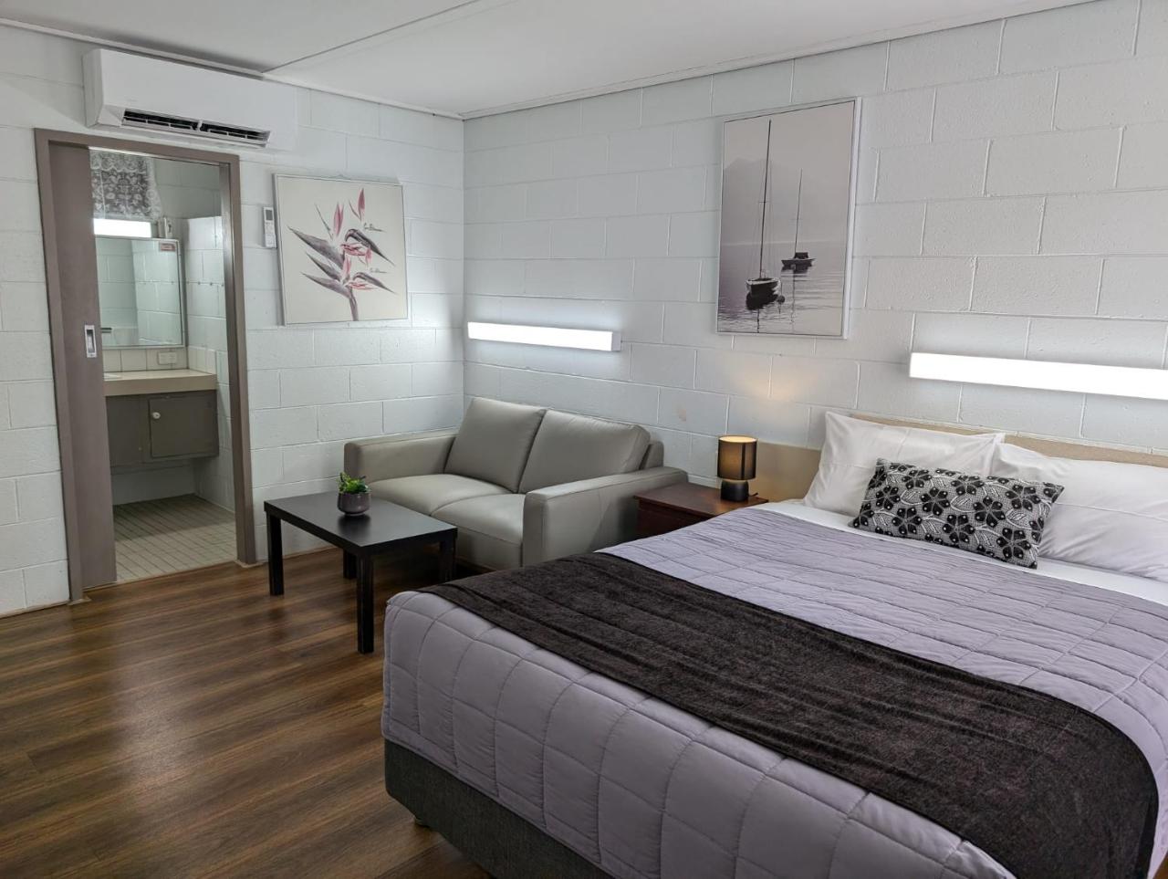 Morwell Parkside Motel