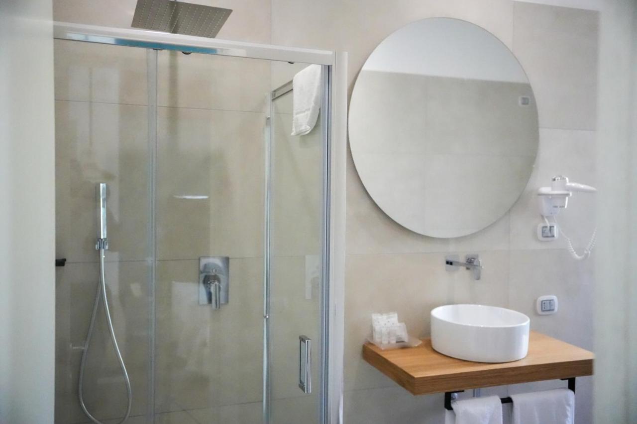 Plana Hotel photo 3