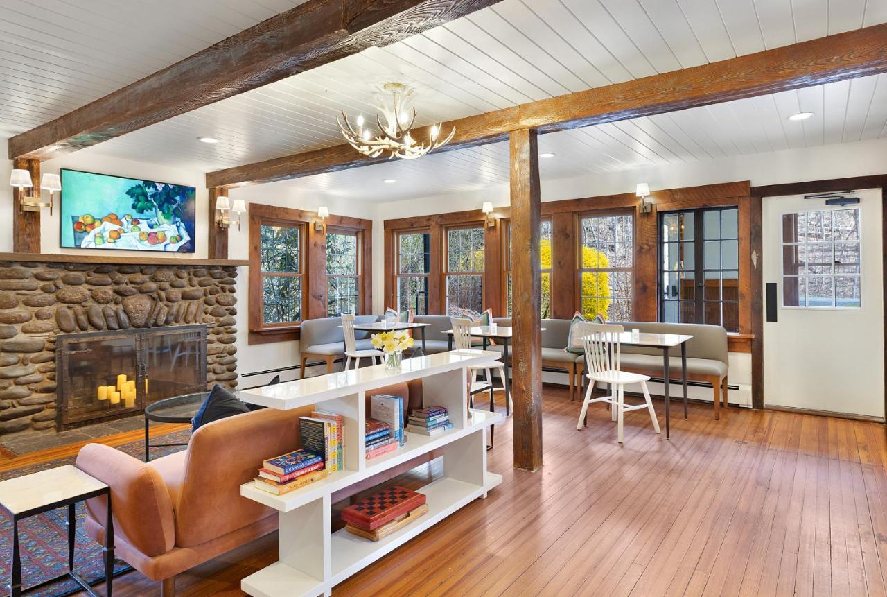 Phoenicia Lodge