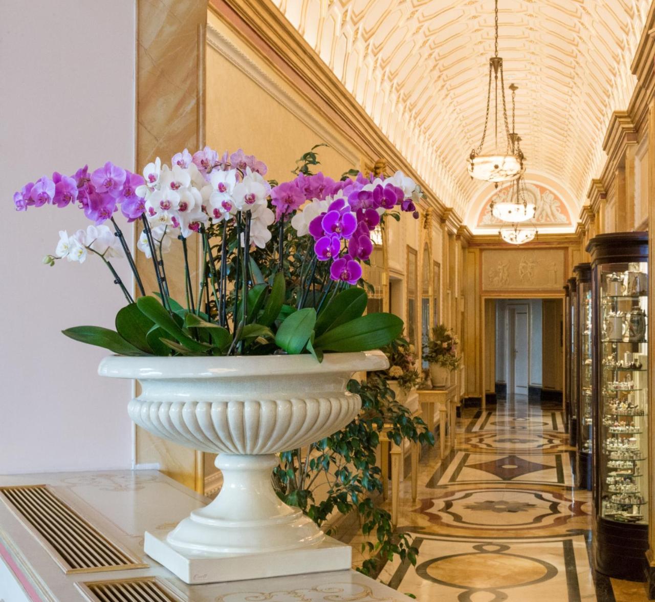 Hotel Regina Palace photo 2