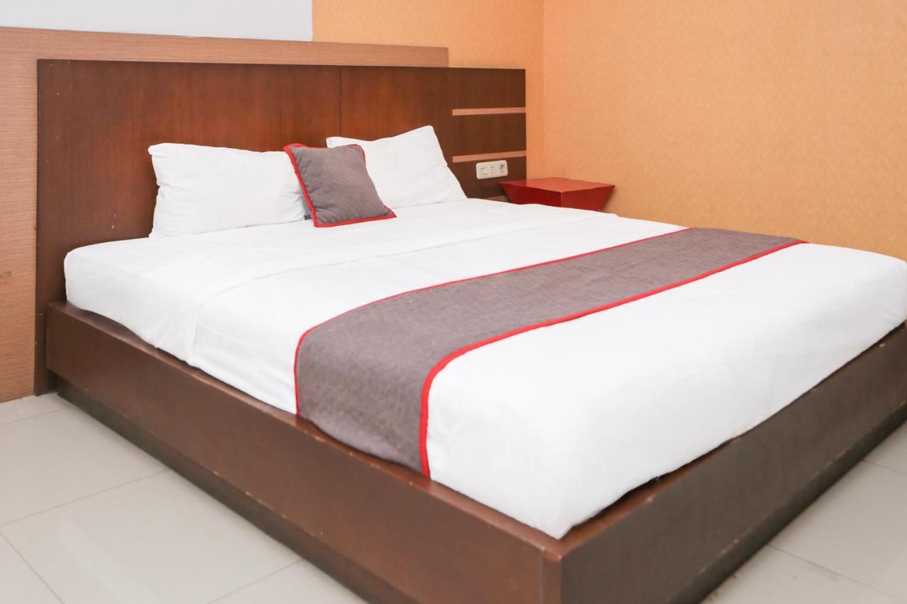 Collection O Cikarang Near Pollux Mall Formerly Hotel Pesona Cikarang photo 4