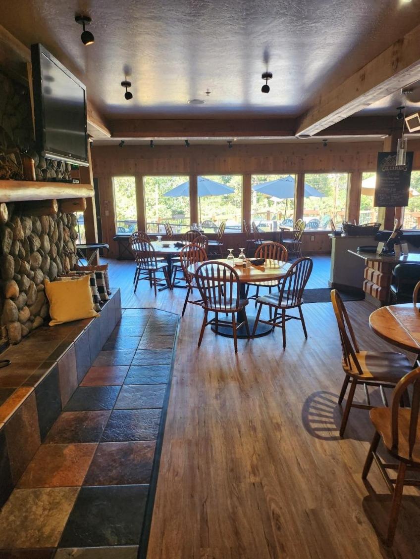 Callahan's Mountain Lodge - 3