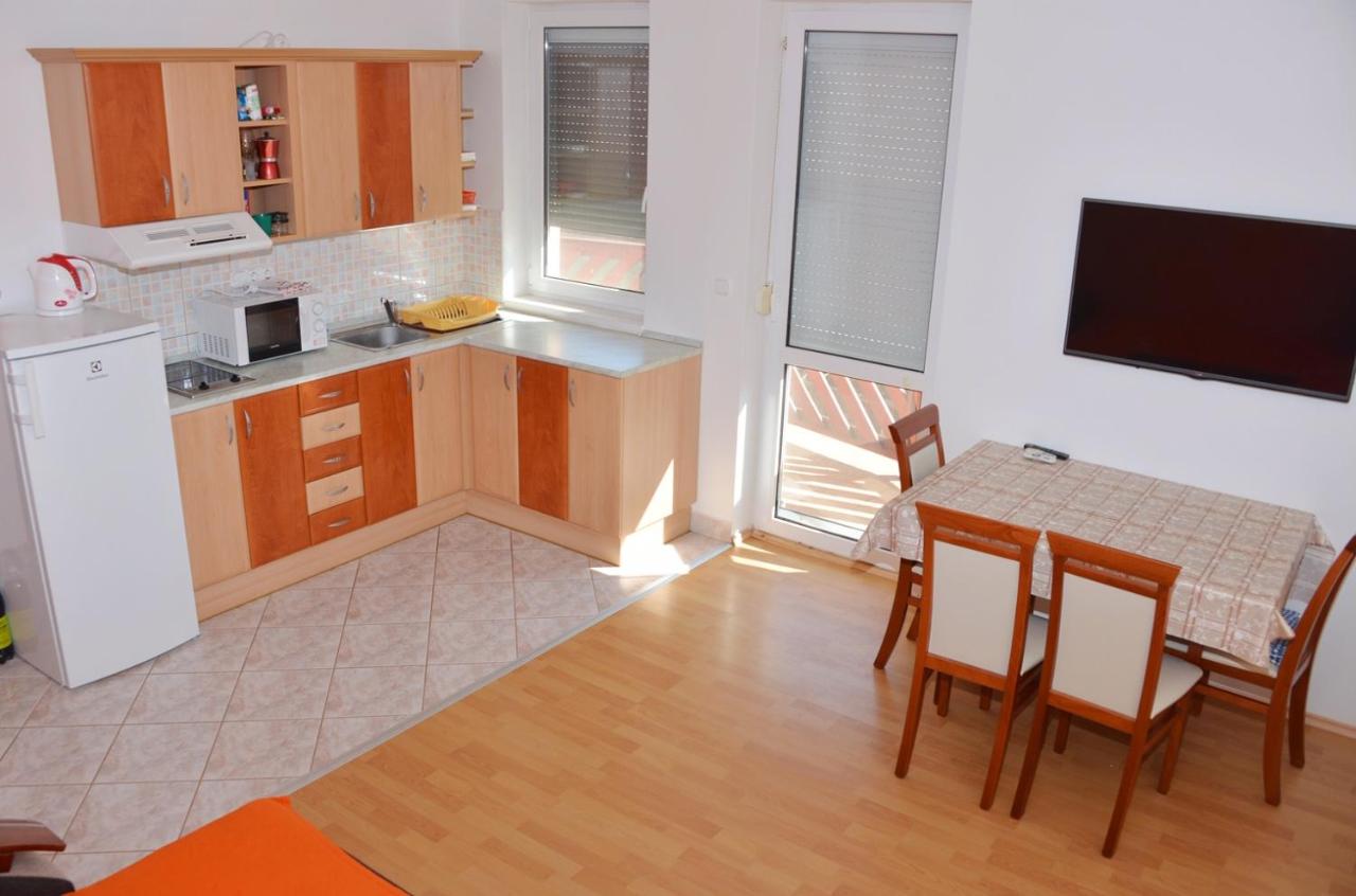 Hunor Hortenzia Apartman - 2